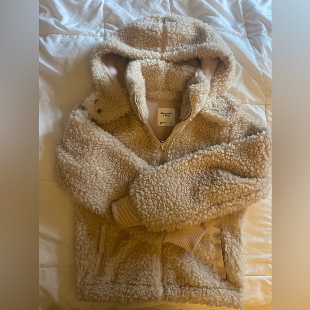 Abercrombie & Fitch Teddy Cropped Jacket